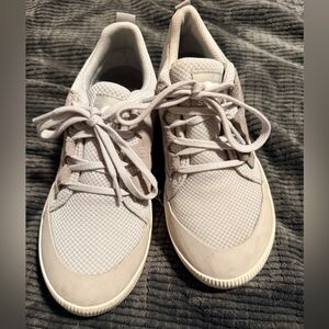 Sorel Light Gray and Cream Sneakers